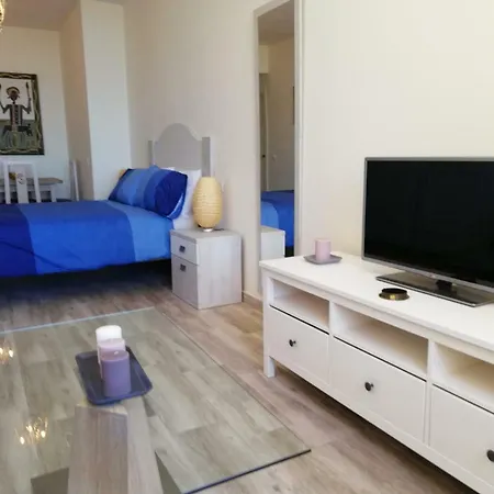 Appartement Large Studio *